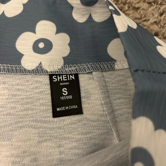 Floral skirt - Picture 2 of 2